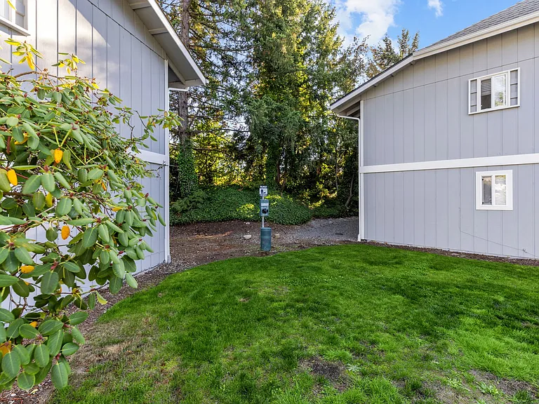 Evergreen Park Apartments in Olympia! — Photo 35