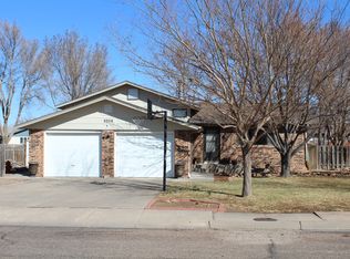 2006 Apache Dr, Garden City, KS 67846