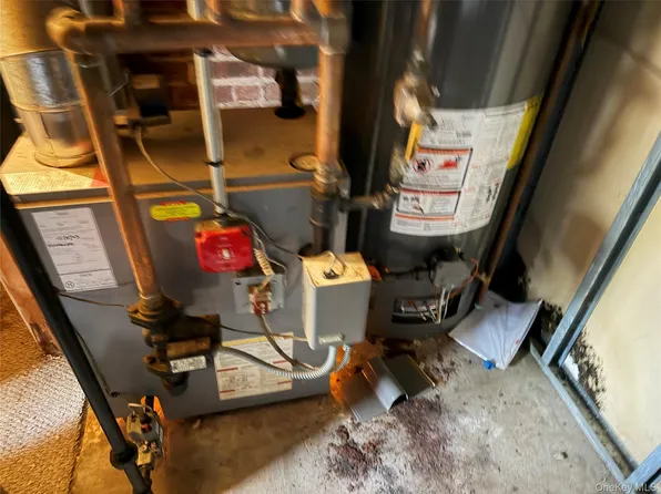 16 Maple Avenue, West Nyack, NY 10994