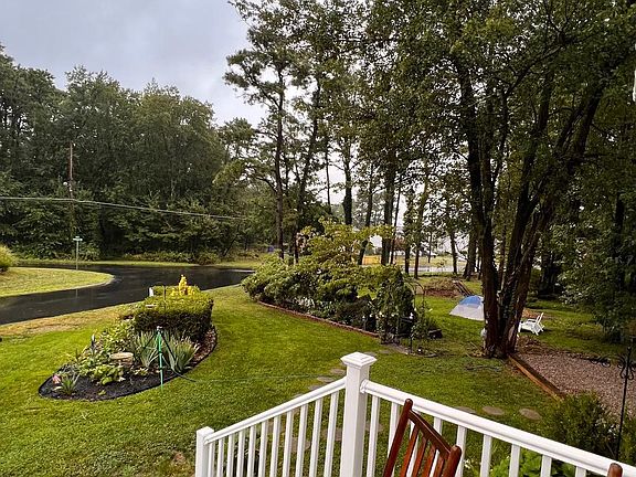 2nd image of 201 Manahawkin Trl