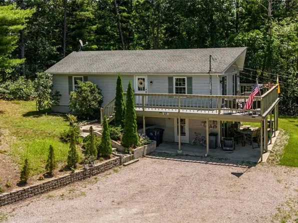 23 Gilman Rd, Hope Valley, RI 02832