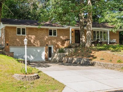 125 Hampshire Ave N, Golden Valley, MN, 55427