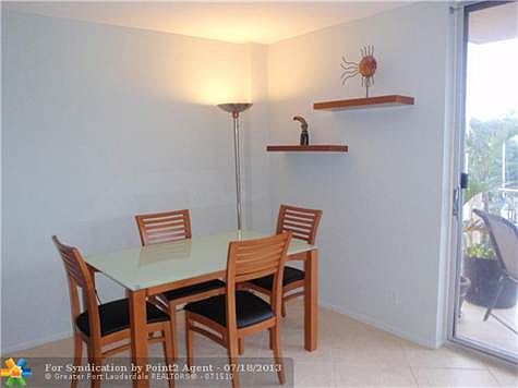 5th image of 1777 SE 15th St APT 311