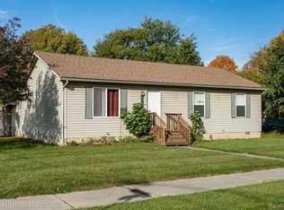4540 Randolph St, Wayne, MI 48184
