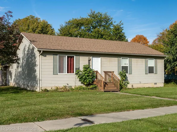 4540 Randolph St, Wayne, MI 48184
