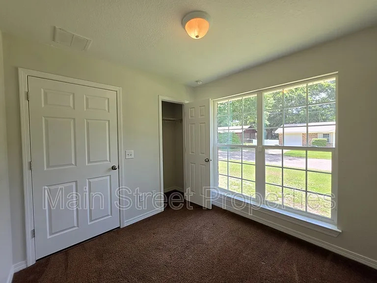 8510 Pond Ave — Photo 12