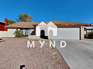6020 Chapel Hill Ln, Las Vegas, NV 89110