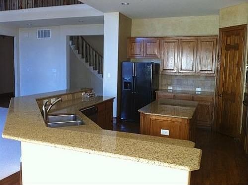 5th image of 2118 Estes Park Dr