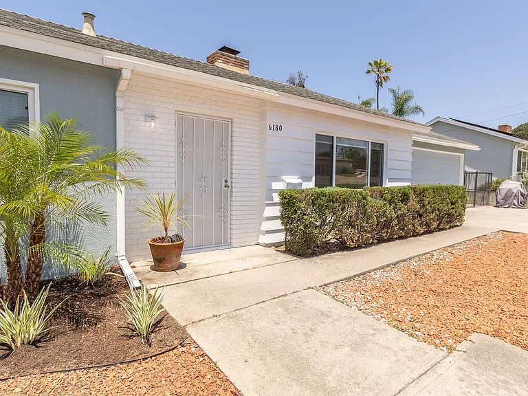 6180 Veemac Ave — Photo 32