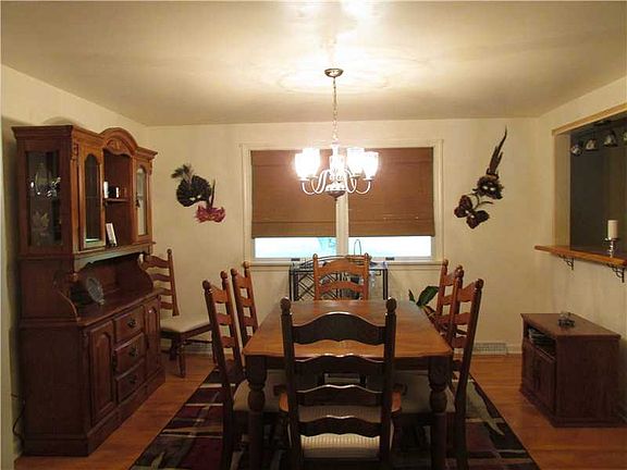5th image of 13 Chestnut Hill Dr