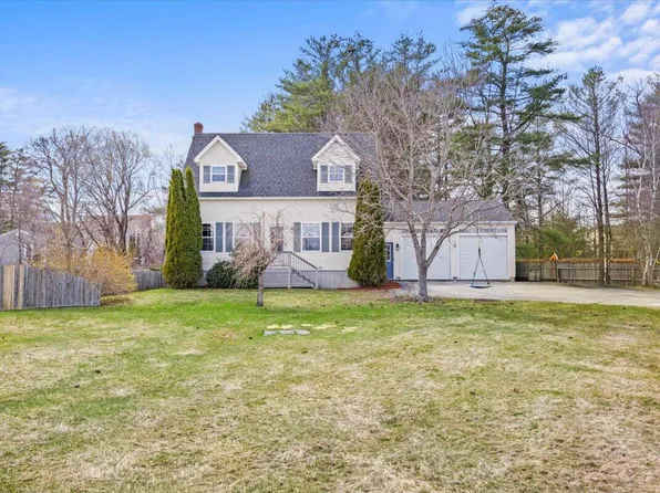 12 Hannah Drive, Gorham, ME 04038