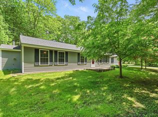 174 Dutton Rd, China, ME 04358