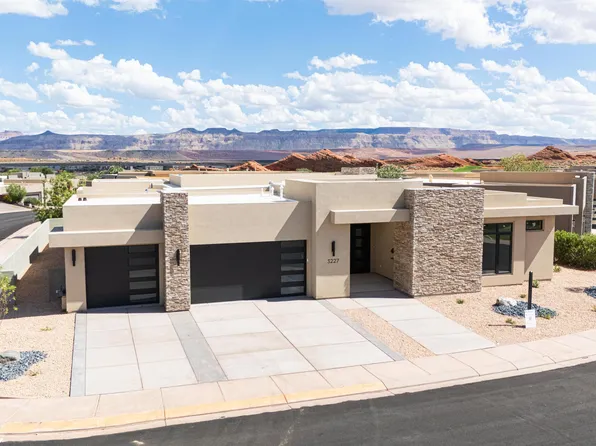 3227 S Drifting Dunes Ln, Hurricane, UT 84737