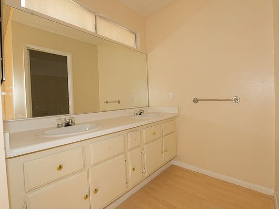 5th image of 5927 Bonita Canyon Ave