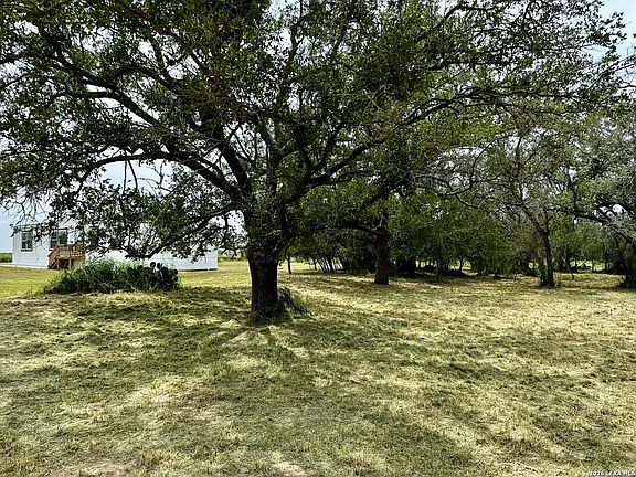 3rd image of 499 Holcombe Lane