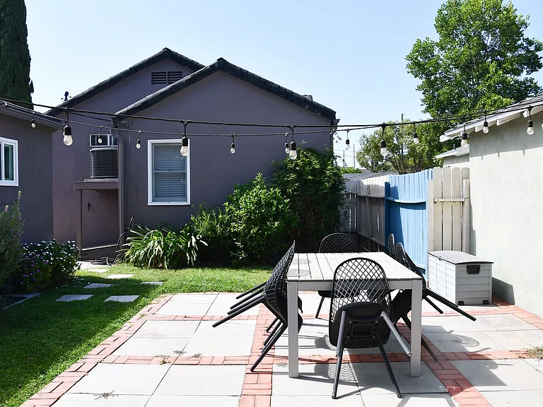 629 W Culver Ave — Photo 41