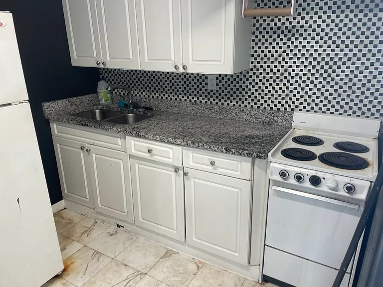399 Avenue B SE — Photo 15