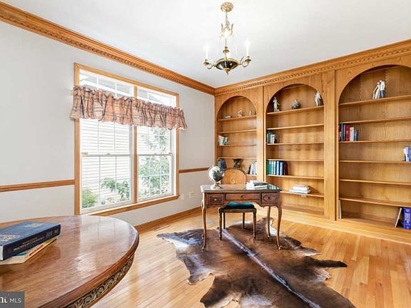3rd image of 13807 Laurel Rock Ct