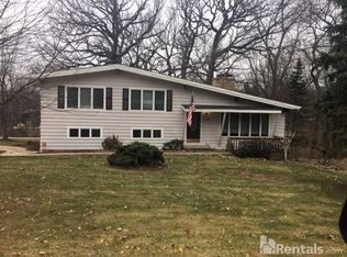 22W713 Tamarack Dr, Glen Ellyn, IL