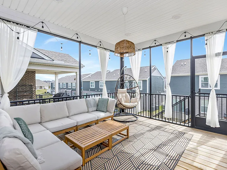 4865 Osprey Pointe Dr — Photo 3