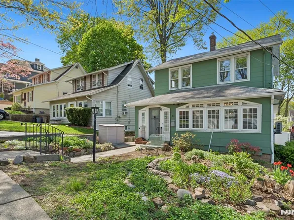 34 Linwood Ave, Bogota, NJ 07603