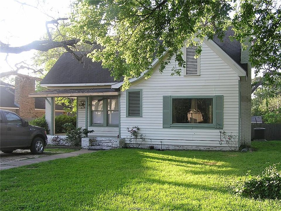1st image of 1207 E Washington Ave