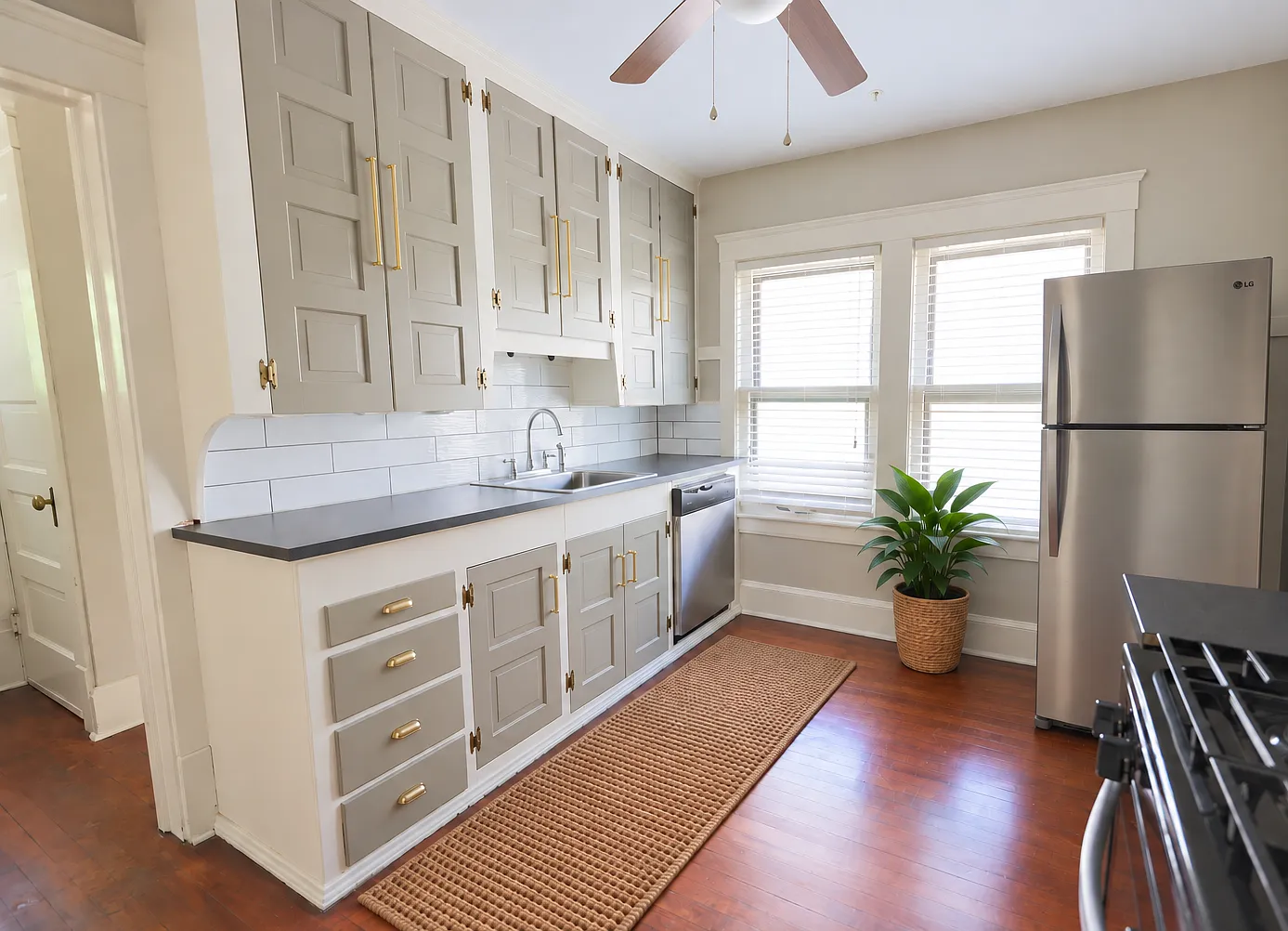 2541 Kendall Rd — Photo 3