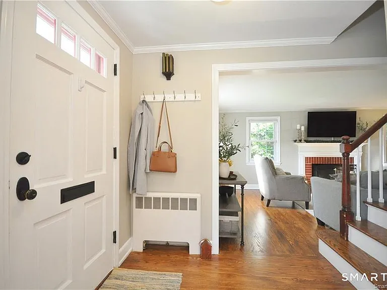 26 Greystone Rd — Photo 2