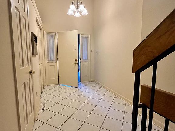 2nd image of 712 Ticonderoga Ave