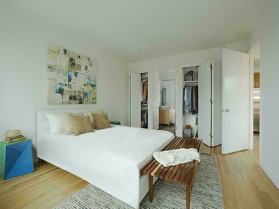 3rd image of 188 Ludlow St APT 17h
