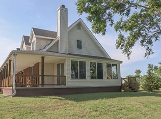 329 Lake Rd, Pratt, KS 67124