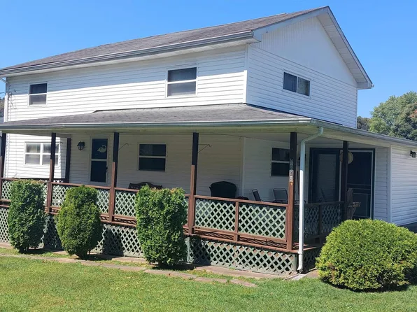 1109 Woodland Dr, Mannington, WV 26582