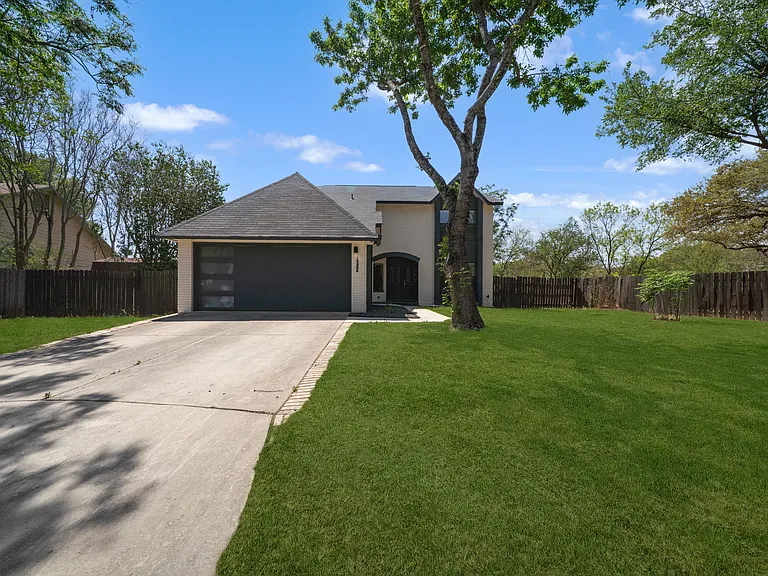 15262 Moonlit Grv — Photo 1