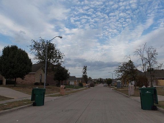 5th image of 904 Sage Meadow Dr