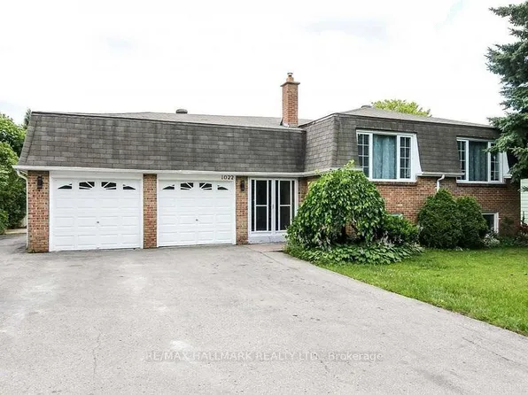 1022 Janette St, Newmarket, ON L3Y 3C5