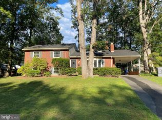 3137 Creswell Dr, Falls Church, VA 22044