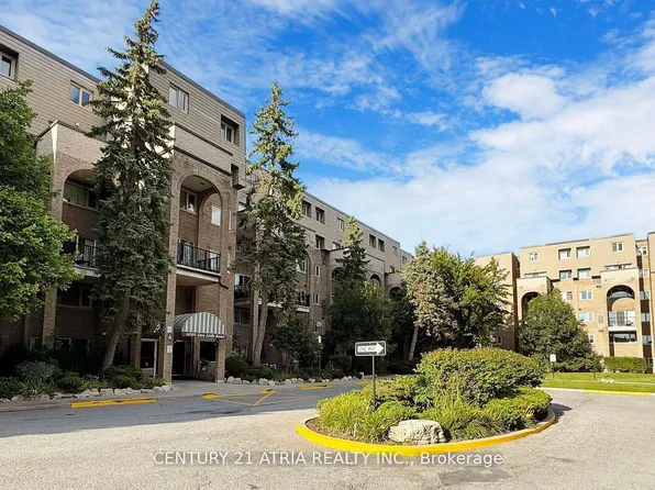 4005 Don Mills Rd #326, Toronto, ON M2H 3J9
