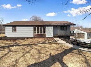 31 Akron Rd, Wadsworth, OH 44281