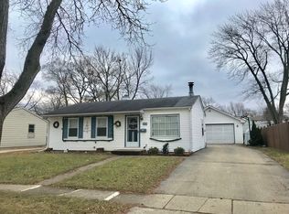 169 Forest Pl, Buffalo Grove, IL 60089