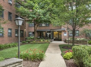 5550 S Dorchester, Chicago, IL 60637