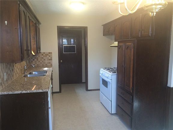 3rd image of 7432 NW 6th Ter