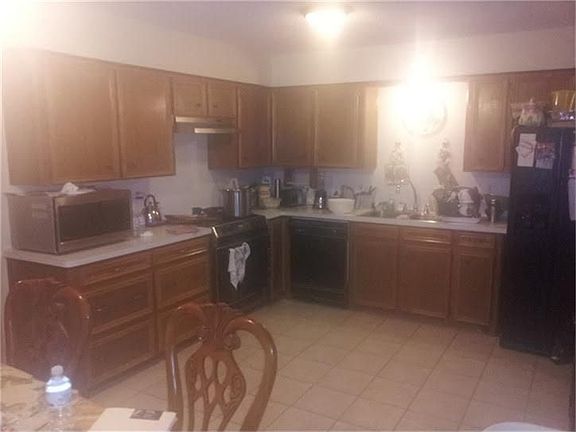 4th image of 432 Brockman St