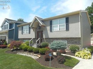 2320 S Commodore Ct, Lakeside Marblehead, OH 43440