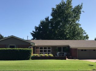 201 Crestview Dr, Independence, KS 67301