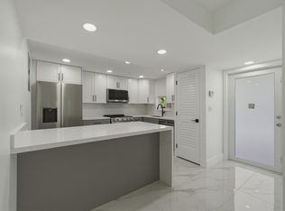 31, Pembroke Pines, FL 33025