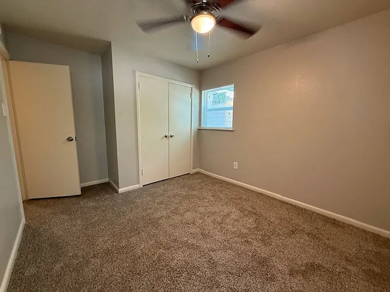 2850 S 5th St — Photo 14