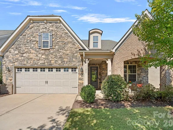 11237 Black Brant Ln, Charlotte, NC 28278