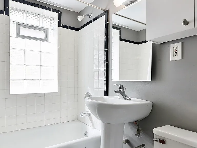 3621 N Humboldt Blvd #1 — Photo 7