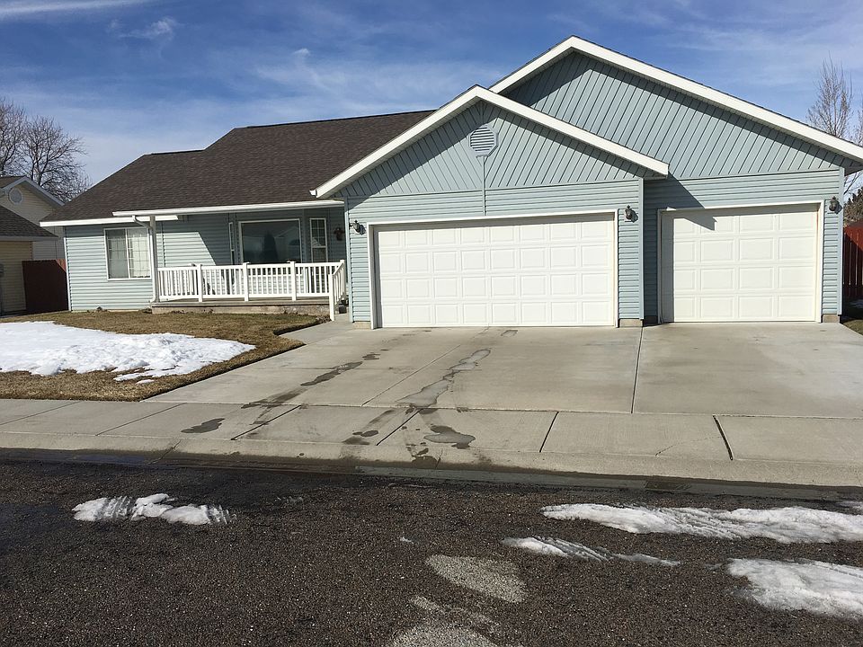 1st image of 2733 Paintbrush Dr