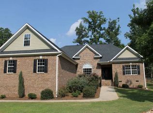 104 Cedar Creek Dr, Opelika, AL 36801